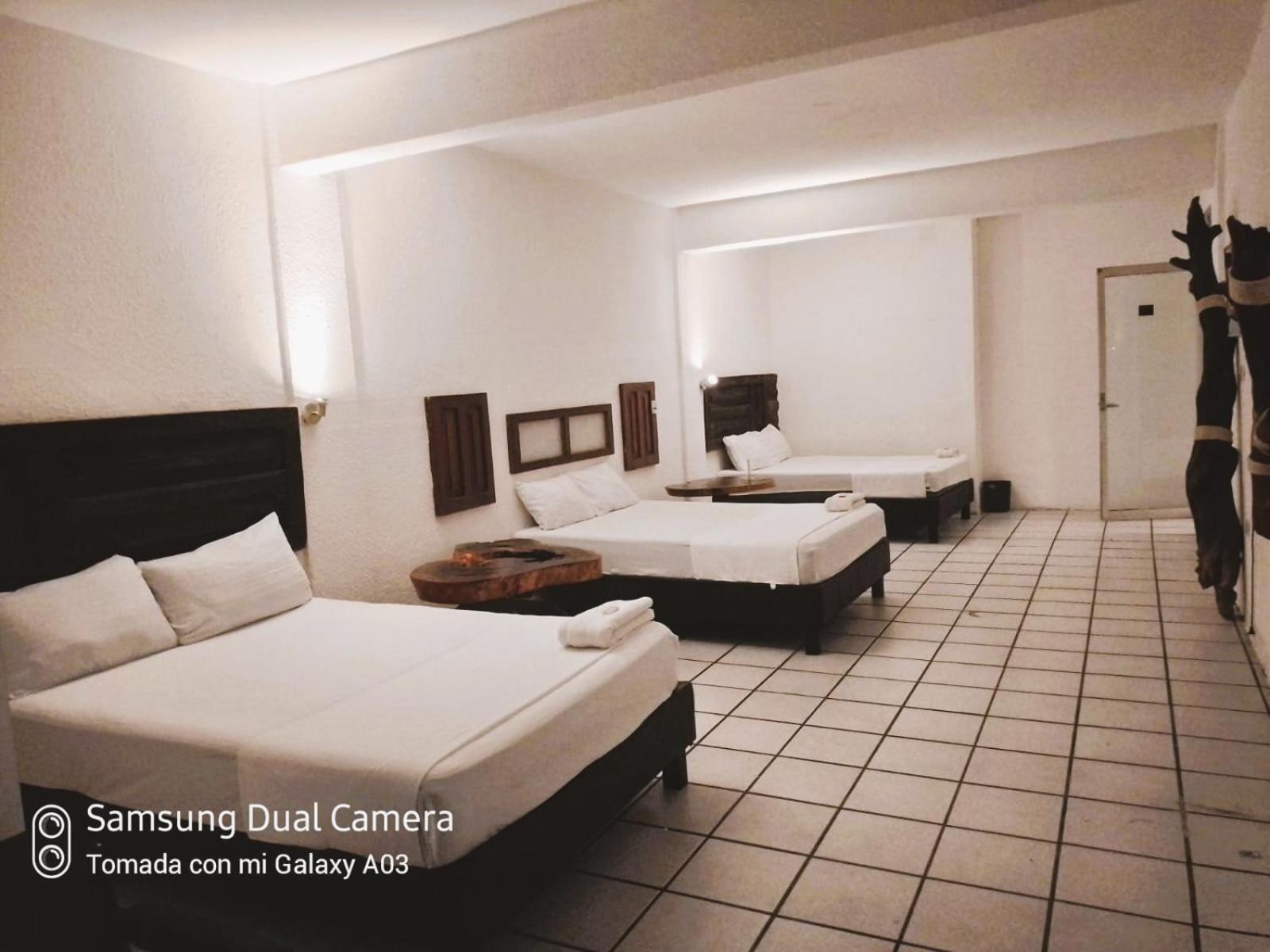 טפצ'ולה Hotel Sexta Avenida מראה חיצוני תמונה